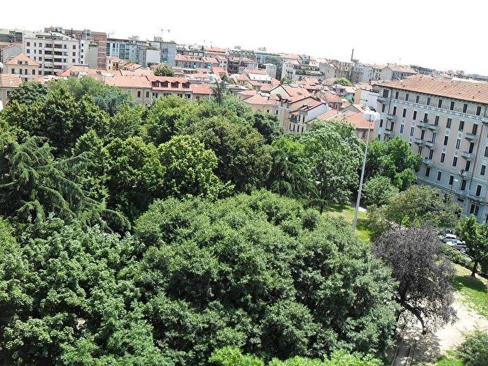 Appartamento quadrilocale in affitto in Piazza Aspromonte, Città Studi, Milano
