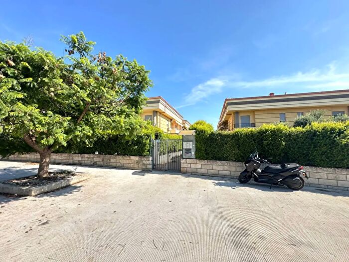 Appartamento bilocale in vendita in Via della Cittadinanza Umanitaria, Montepaone