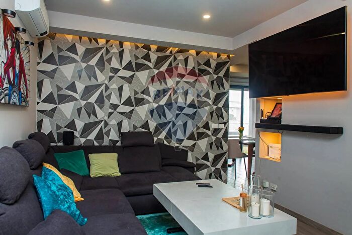 Appartamento quadrilocale in vendita in Via Guglielmo Oberdan, Gravina Di Catania