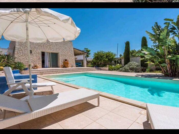 Casa quadrilocale in affitto in Via Amalfi, Marina Di Mancaversa Giannelli, Taviano