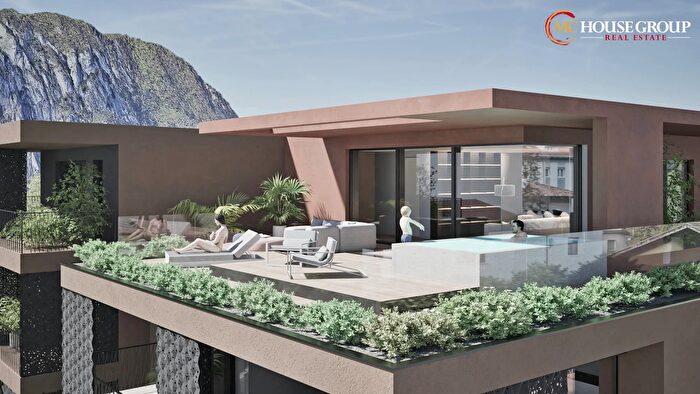 Appartamento con 5 locali in vendita in Via Bruno Galas, Riva Del Garda