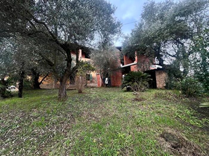 Casa con 5 locali in vendita in Via Bordina, Mombaruzzo