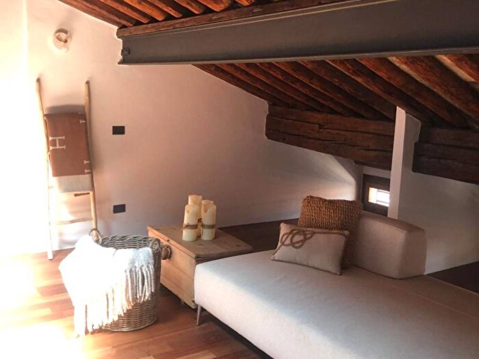 Casa bilocale in affitto in Via Monte di Pietà, Piazze Duomo, Padova