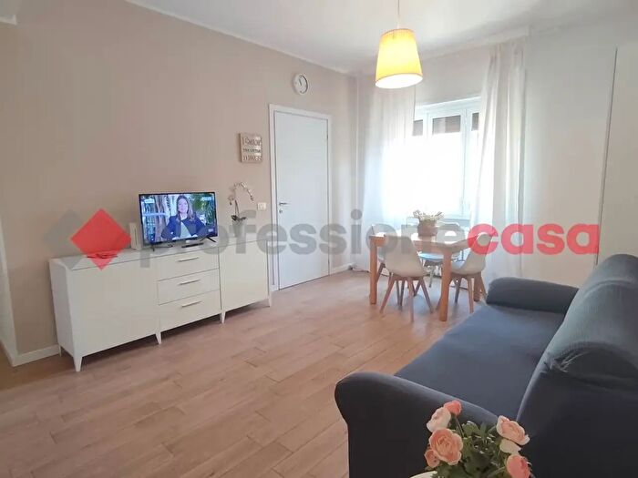 Appartamento bilocale in vendita in Via Monte Generoso, Milano