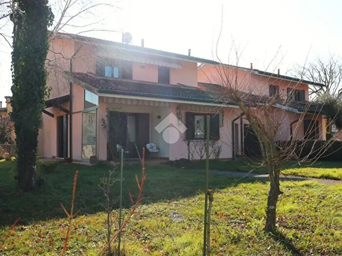 Casa con 6 locali in vendita in Via Rossignago, Spinea