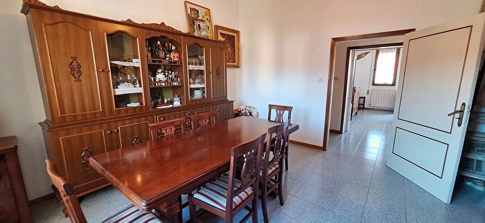 Appartamento con 5 locali in vendita in Via Provinciale Sud, Rapolano Terme