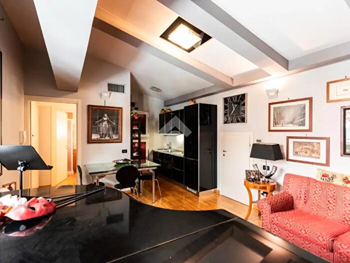 Appartamento monolocale in vendita in Via Martiri Oscuri, Milano