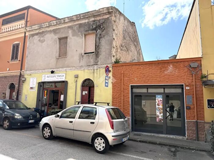 Case in Vendita e in Affitto - 2