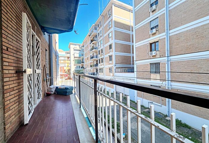 Appartamento bilocale in vendita in Via Fratelli Bandiera, Casoria