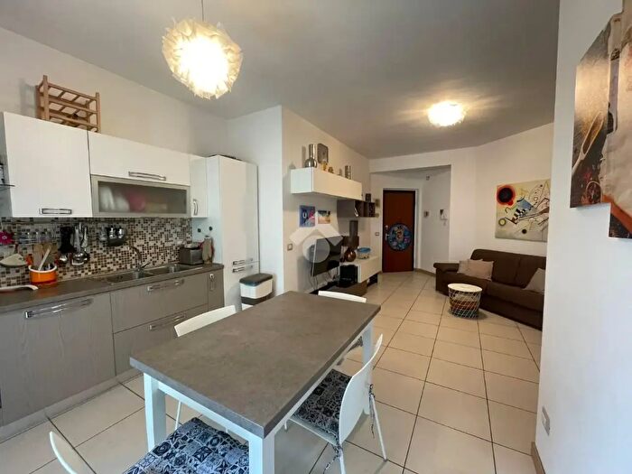 Appartamento trilocale in vendita in Via dellAquila, Terni