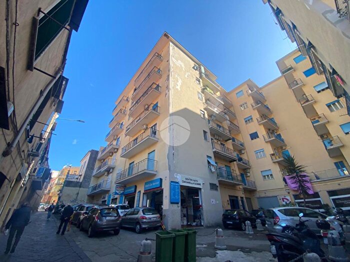 Appartamento trilocale in vendita in Via Maresca, Torre Del Greco