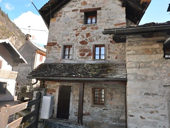 Appartamento trilocale in vendita in Via Monte Rosa, Macugnaga