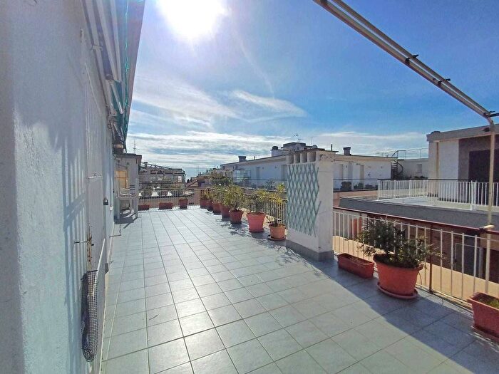 Casa trilocale in affitto in Via Privata Sibelli Bogliolo, Parco San Rocco Tetti Rossi Loreto, Alassio