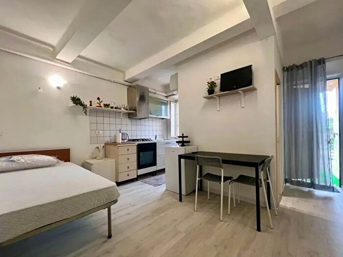 Appartamento monolocale in affitto in Lucca