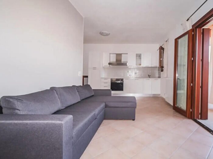 Appartamento trilocale in vendita in Via Salvatore Quasimodo a, Olbia