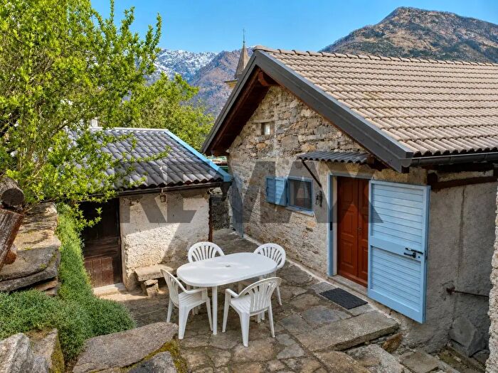 Casa quadrilocale in vendita in Valle Cannobina