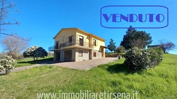 Casa quadrilocale in vendita in Orvieto