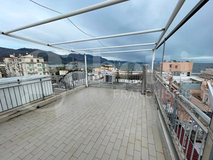 Appartamento monolocale in vendita in Vico Lungomare G Caboto, Gaeta