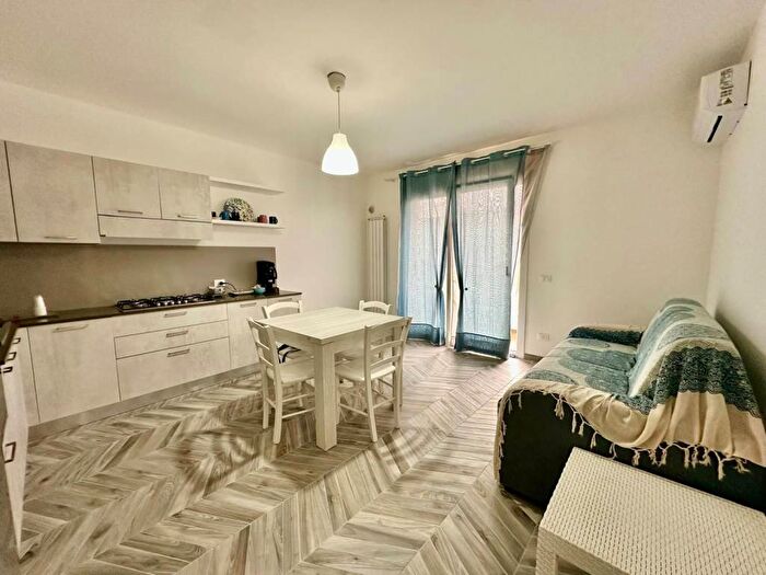 Appartamento bilocale in affitto in Via Calarossa, Centro, Terrasini