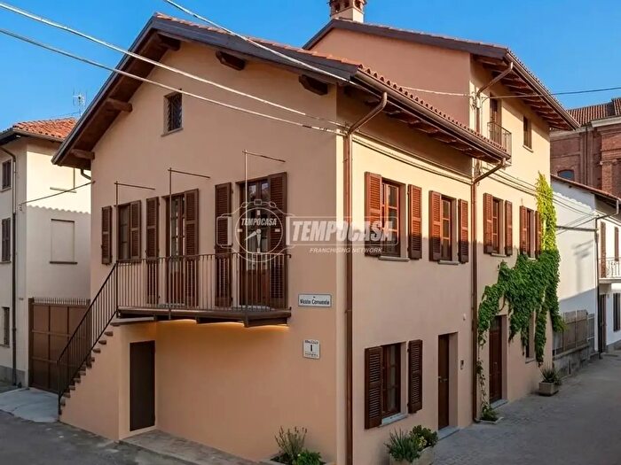 Casa con 5 locali in vendita in Via Umberto I, Pralormo