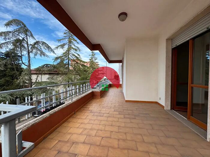 Appartamento con 5 locali in vendita in Via Ernesto De Martino, Matera