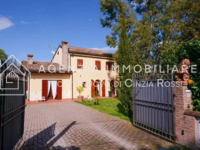 Casa con 6 locali in vendita in Ravenna