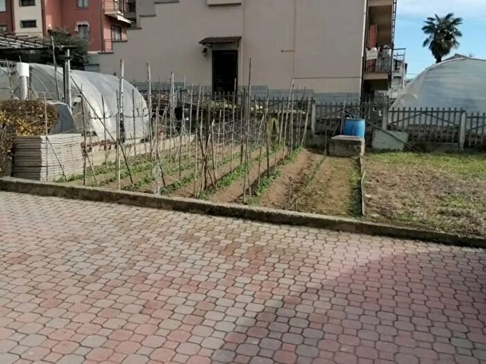 Appartamento trilocale in vendita in Via Alba, Santa Vittoria D'Alba