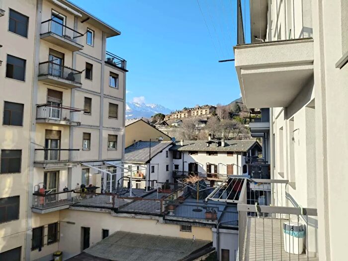 Appartamento quadrilocale in vendita in Corso Ivrea, Aosta