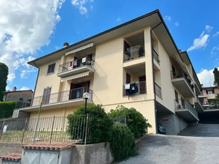 Appartamento trilocale in vendita in Via Trieste, Magione
