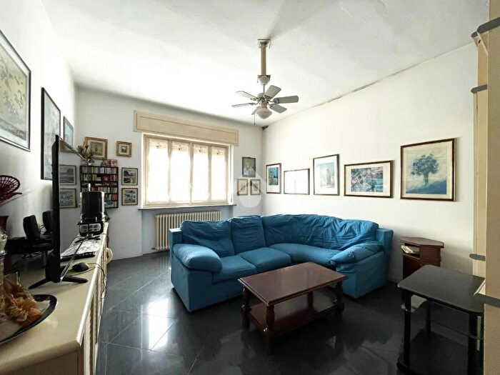 Casa trilocale in vendita in Via S Carlo, Cassinetta Di Lugagnano