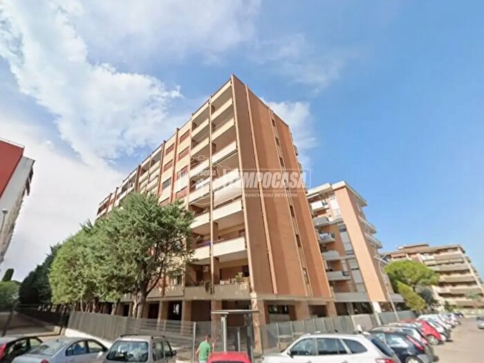 Appartamento quadrilocale in vendita in Via Fratelli Biondi, Foggia