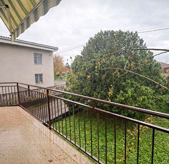 Appartamento con 5 locali in affitto in Via Tortona, Centro, Castelnuovo Scrivia