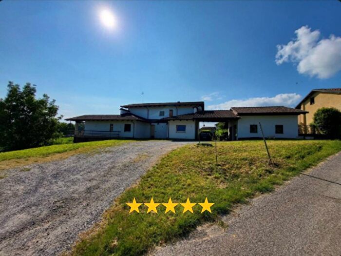 Appartamento con 6 locali in vendita in Nucleo Fenogli, Centro, Villanova Mondovì