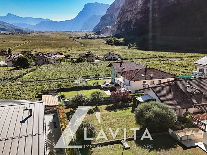 Casa con 6 locali in vendita in Via Ronchi, Rovere' Della Luna