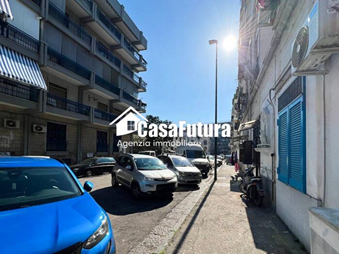 Appartamento bilocale in affitto in Via Antonio Genovesi, San Carlo AllArena, Napoli