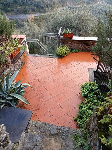 Casa con 5 locali in vendita in Località Lavaggiorosso, Levanto