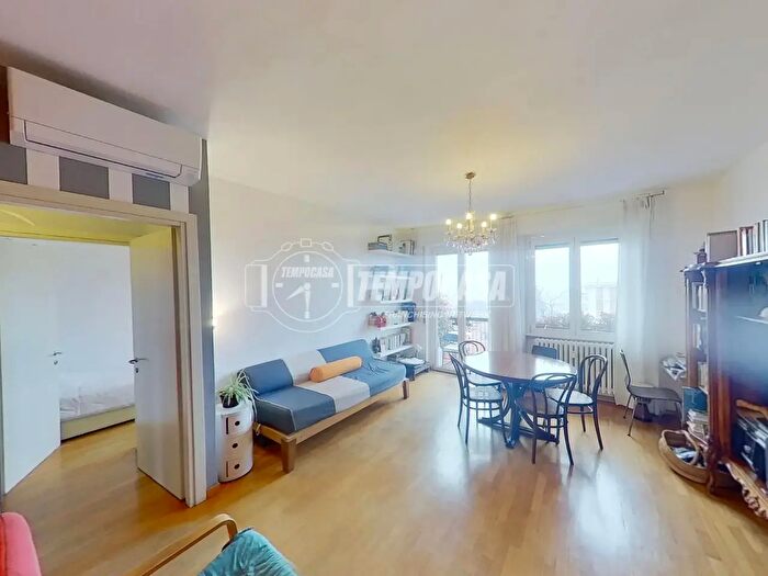 Appartamento trilocale in vendita in Via Papa Giovanni XXIII, Meda