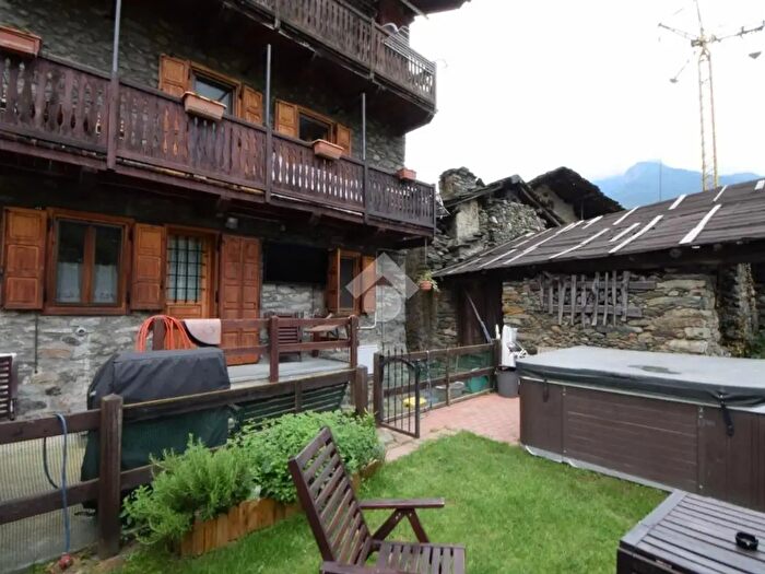 Casa trilocale in vendita in Località Cillian, Saint Vincent