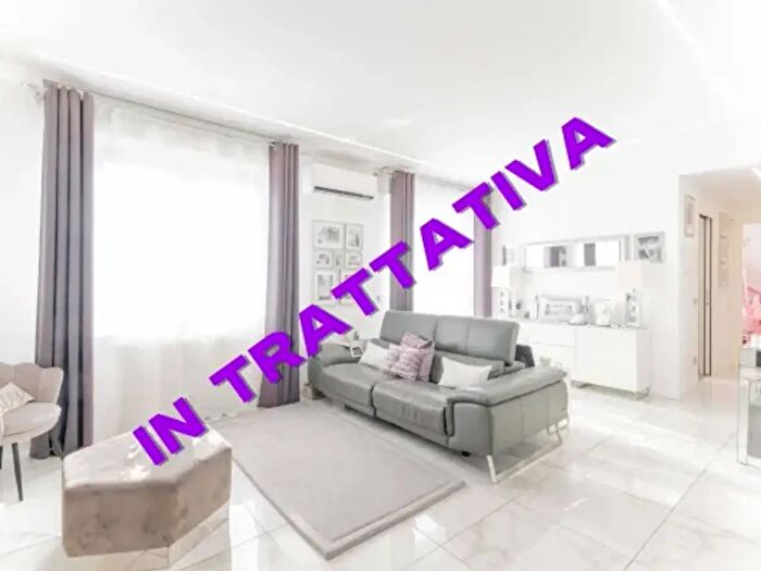 Appartamento quadrilocale in vendita in Novembre, Cavaria Con Premezzo