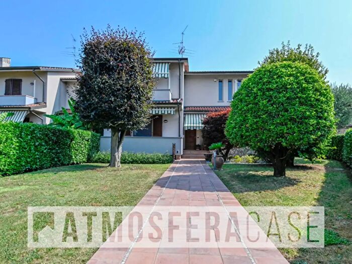 Casa quadrilocale in vendita in Seriate