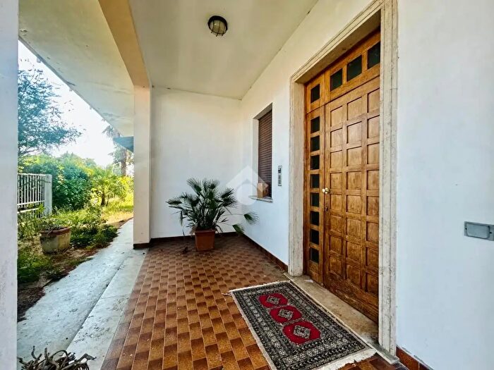 Casa con 5 locali in vendita in Via Pisa, Mantova