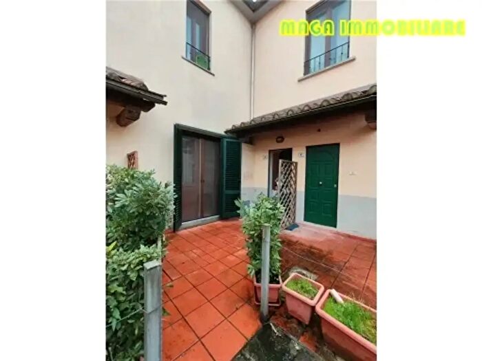 Casa monolocale in vendita in Prato