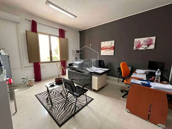 Appartamento trilocale in vendita in Via Filippo Noto, Marsala