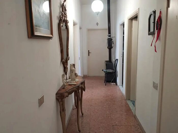 Appartamento con 5 locali in vendita in Empoli