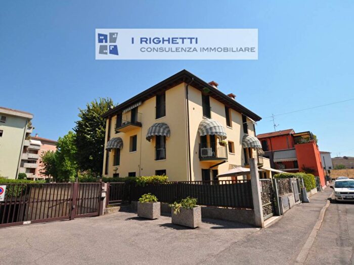 Appartamento trilocale in affitto in L Da vinci, Stadio, Verona