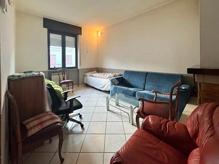 Appartamento trilocale in vendita in Via Giacomo Matteotti, Rescaldina