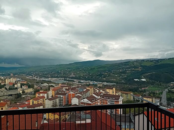 Appartamento con 6 locali in vendita in Via dei Tigli, Potenza