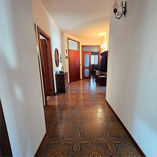 Appartamento con 5 locali in vendita in San Marino