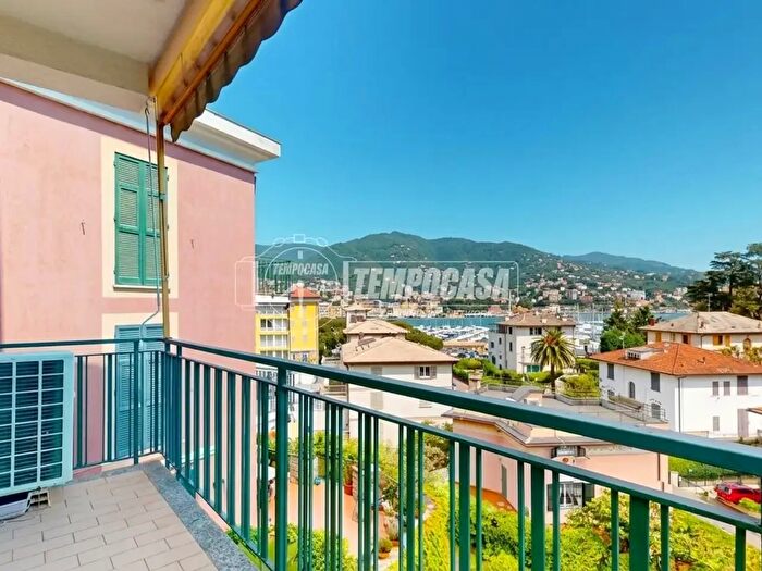 Appartamento quadrilocale in vendita in Rapallo