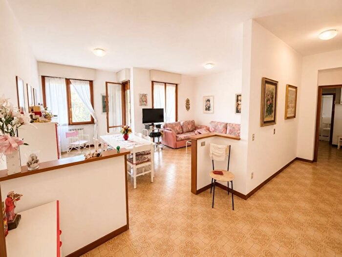 Appartamento quadrilocale in vendita in Via Fratelli Zeno, Lido di Savio Lido di Classe, Ravenna